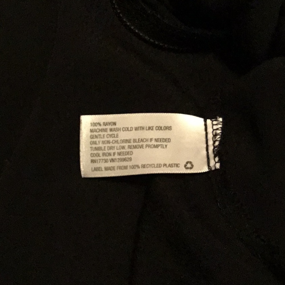 Like-new Light weight jacket - Picture 4 of 4